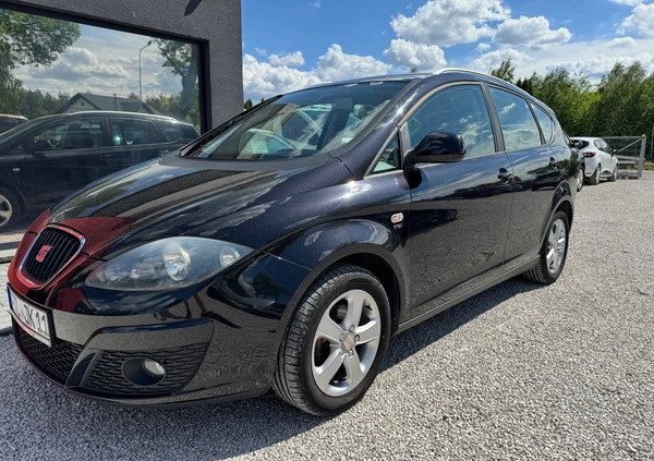 Seat Altea XL cena 15900 przebieg: 214000, rok produkcji 2011 z Skaryszew małe 326